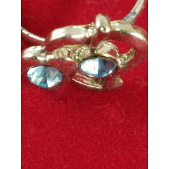 NWT! Womens Chuns Fashions Ring Hearts 2 Lt Blue Stones One Size Bling Jewelry - Picture 2 of 5